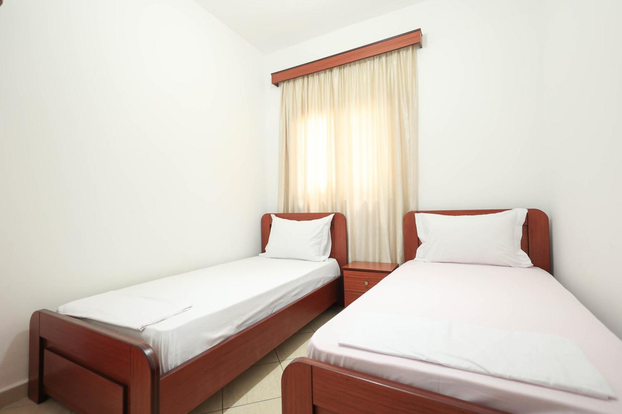 Kejsi Apartaments Sarandë エクステリア 写真