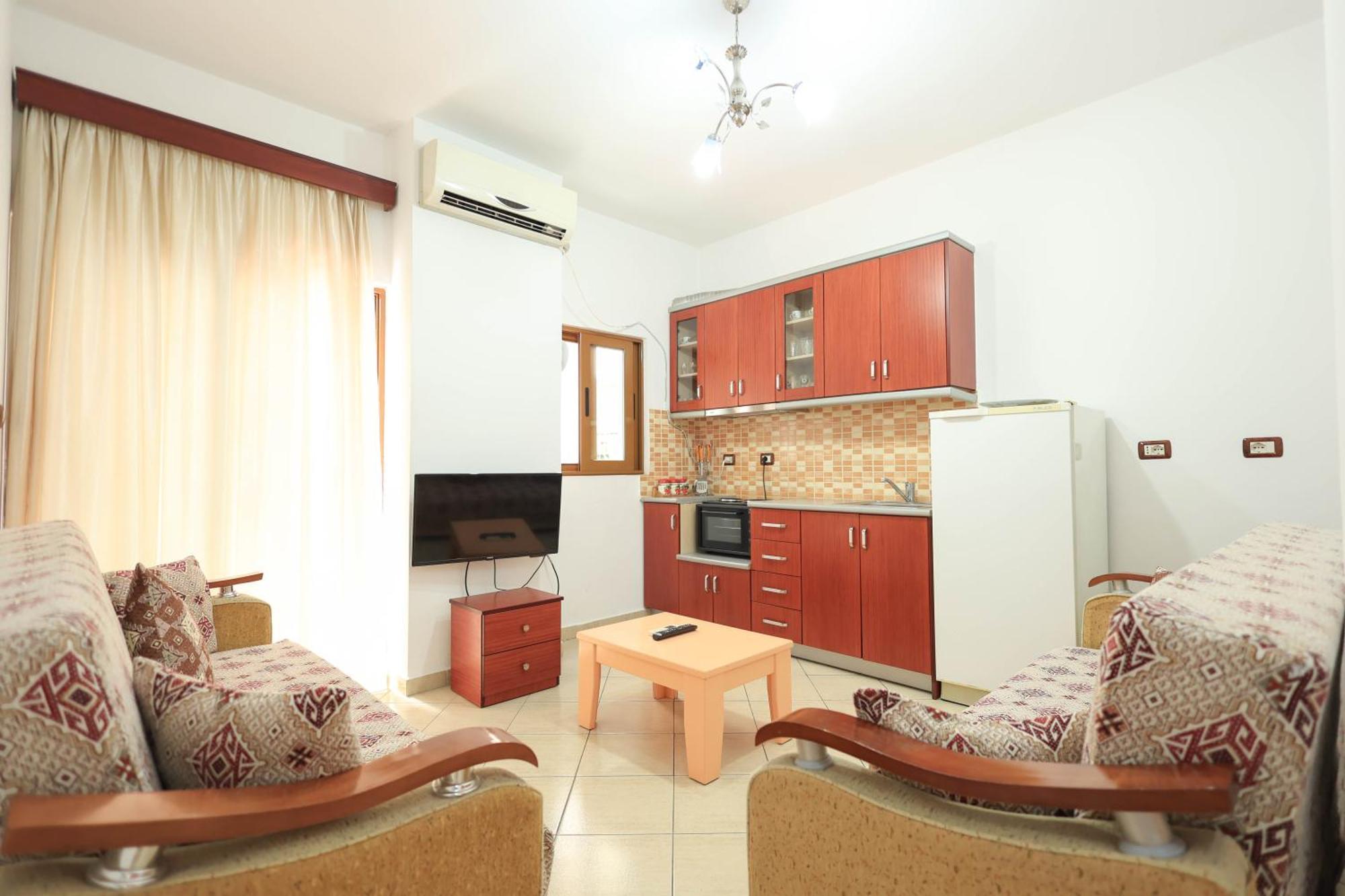 Kejsi Apartaments Sarandë エクステリア 写真